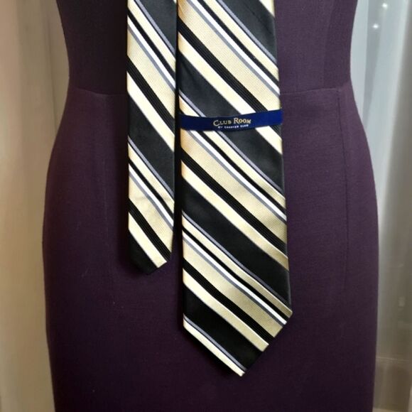 NWT Club Room By Charter Club Elegant Black and Gold Diagonal Tie - Picture 6 of 8